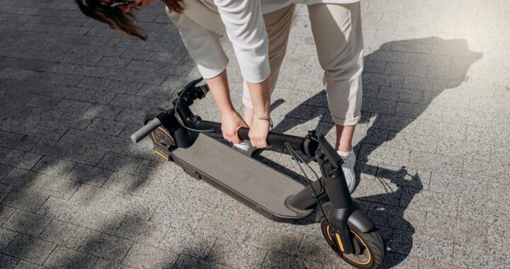 nowe-przepisy-drogowe--hulajnogi-elektryczne-pod-o-auto-5542